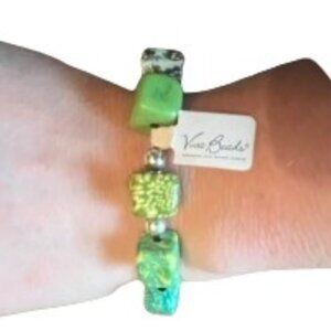 NWT Green Viva Bead Bracelet